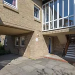 Comfy Central Apartment In Cambridge